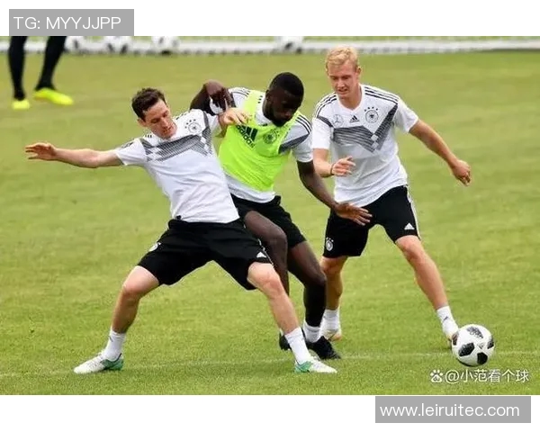 西安排球队的团队协作引发热议球迷对战术配合的不同看法与争议 西安排球队的团队协作引发热议球迷对战术配合的不同看法与争议